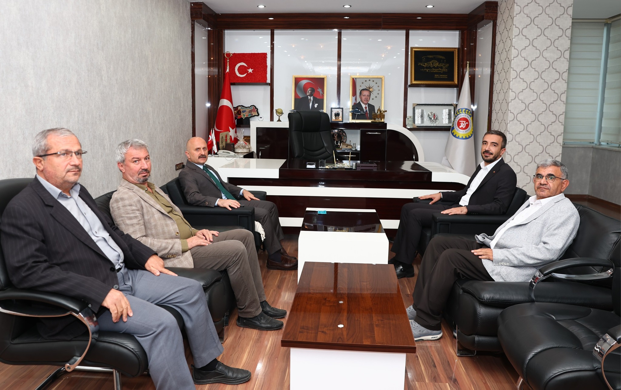 Vali Varol, ATSO’yu Ziyaret Etti