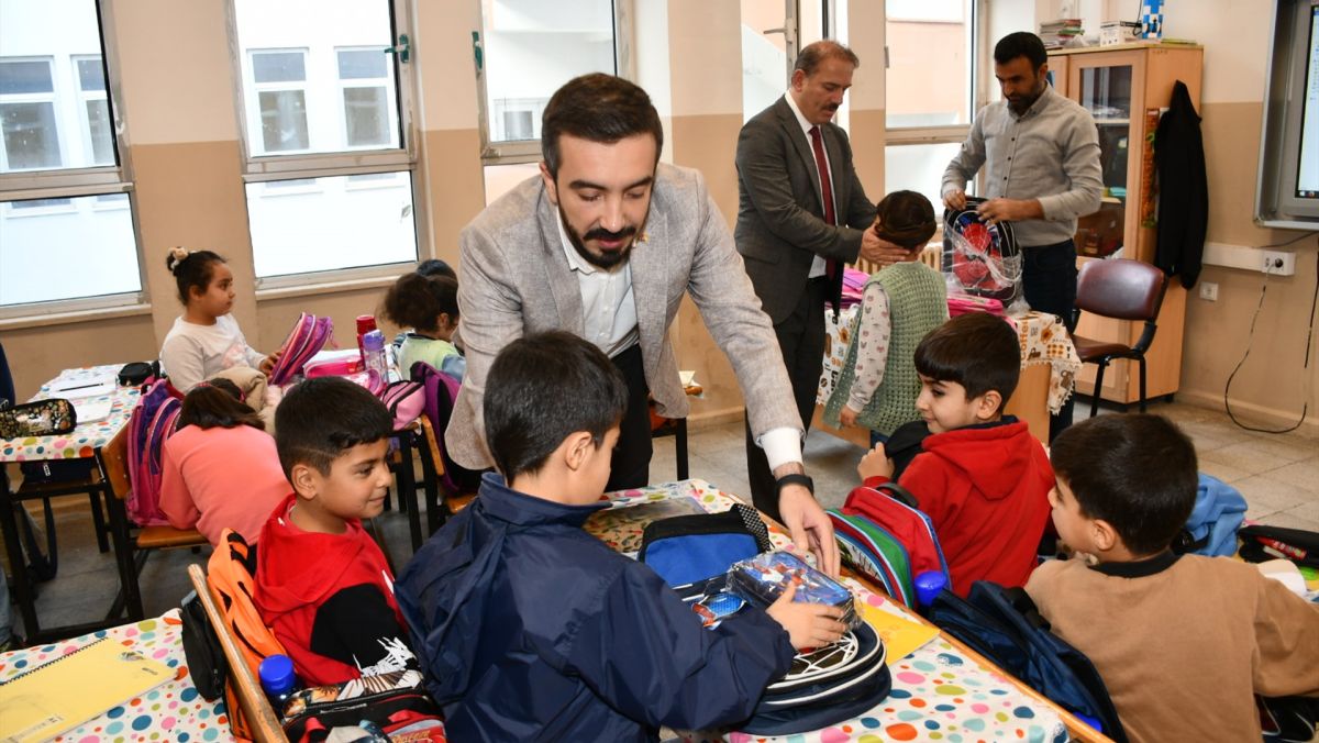 ATSO’dan Öğrencilere Kırtasiye Yardımı